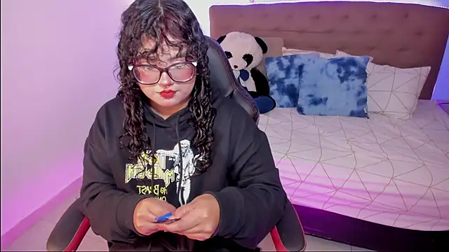  Lilly miller online show from November 26, 2025, 6:08 pm