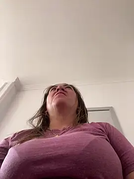 Luna-nevada online show from February 24, 2026, 6:53 pm