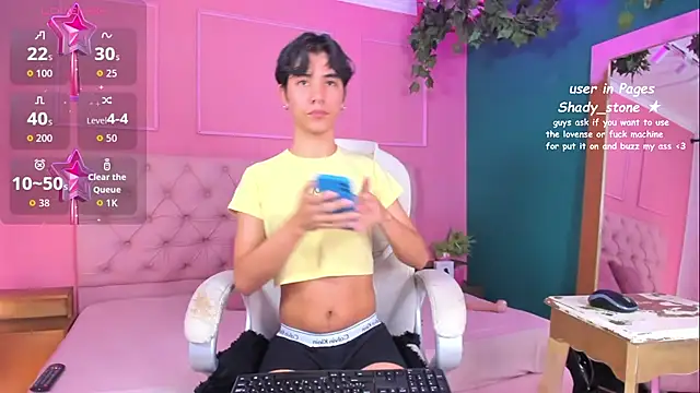 Snapshot of SHADY_STONE chatting on October 9, 2025, 9:48 pm SHADY STONE online show from October 9, 2025, 9:48 pm