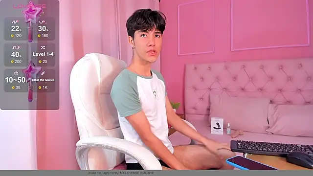 Snapshot of SHADY_STONE chatting on March 14, 2025, 11:00 pm SHADY STONE online show from March 14, 2025, 11:00 pm