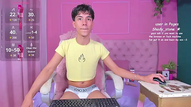 Snapshot of SHADY_STONE chatting on October 15, 2025, 10:18 pm SHADY STONE online show from October 15, 2025, 10:18 pm