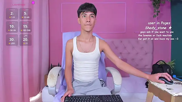 Snapshot of SHADY_STONE chatting on December 17, 2025, 9:53 pm SHADY STONE online show from December 17, 2025, 9:53 pm