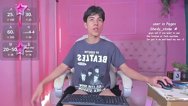 Snapshot of SHADY_STONE chatting on October 31, 2025, 8:49 pm SHADY STONE online show from October 31, 2025, 8:49 pm