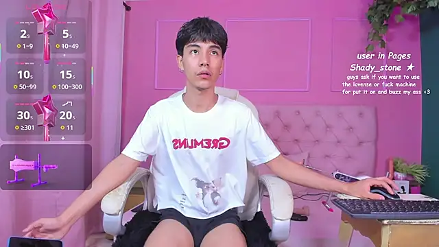 Snapshot of SHADY_STONE chatting on October 29, 2025, 10:42 pm SHADY STONE online show from October 29, 2025, 10:42 pm