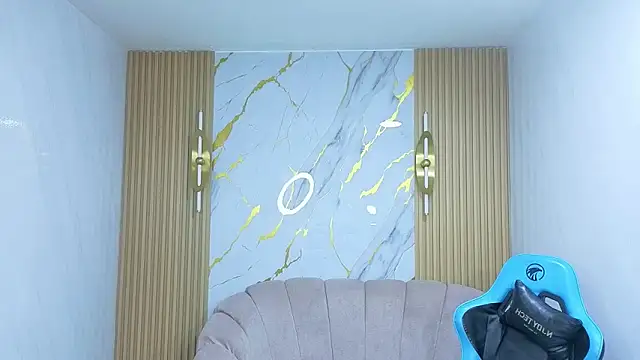  wendy b online show from November 13, 2025, 2:59 am