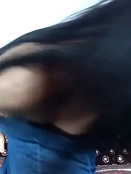 sihamesanfoura online show from September 21, 2025, 3:28 pm