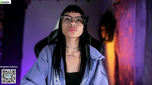 sofiafenty online show from January 18, 2026, 11:57 am