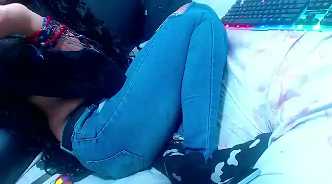 Snapshot of XxxReinaSexyBodyxxX777 chatting on March 22, 2025, 1:41 pm XxxReinaSexyBodyxxX777 online show from March 22, 2025, 1:41 pm
