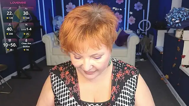 Kira Kenet online show from November 7, 2025, 7:35 am