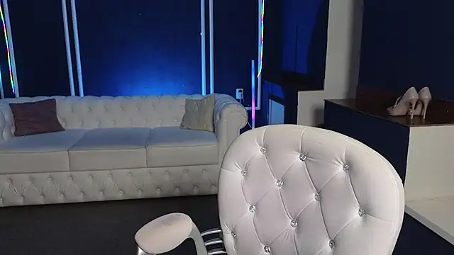 Kira Kenet online show from March 13, 2025, 1:32 am