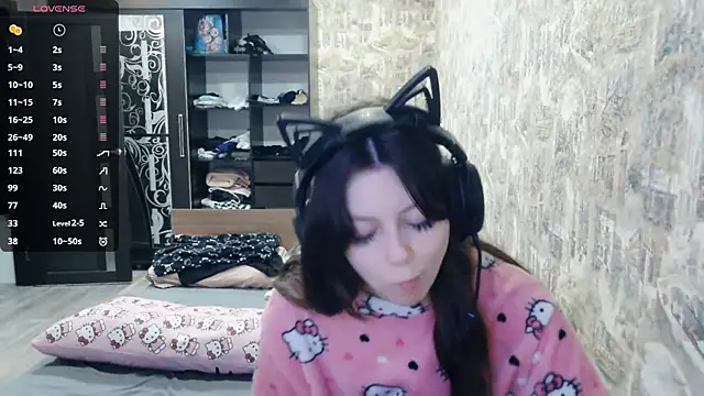 RendyDow online show from December 2, 2025, 8:27 am