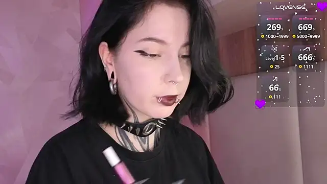 Snapshot of yourvodka chatting on May 10, 2026, 6:17 am yourvodka online show from May 10, 2026, 6:17 am