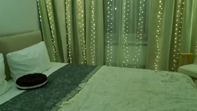 Snapshot of AnnaLotos chatting on December 17, 2025, 7:41 pm AnnaLotos online show from December 17, 2025, 7:41 pm