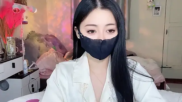 Snapshot of MI_KA22 chatting on February 15, 2026, 6:58 am MI KA22 online show from February 15, 2026, 6:58 am