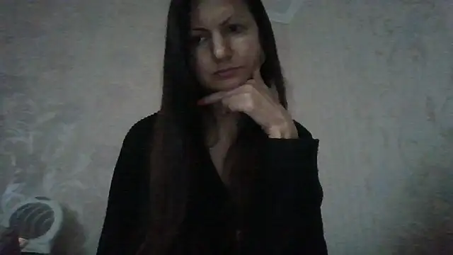 Snapshot of AliseWats chatting on October 2, 2025, 2:20 pm AliseWats online show from October 2, 2025, 2:20 pm