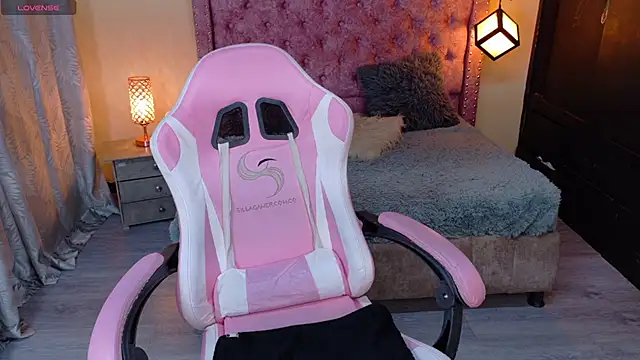 sweet  thang online show from October 23, 2025, 4:44 am