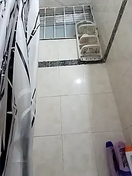 Snapshot of DaphneRosses chatting on February 3, 2026, 2:11 pm DaphneRosses online show from February 3, 2026, 2:11 pm