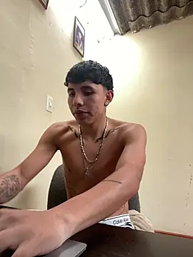 Snapshot of pipe_sex chatting on March 7, 2025, 7:49 pm pipe sex online show from March 7, 2025, 7:49 pm