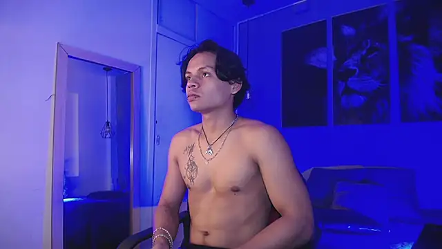 Snapshot of Draco_collins chatting on November 7, 2025, 8:35 pm Draco collins online show from November 7, 2025, 8:35 pm