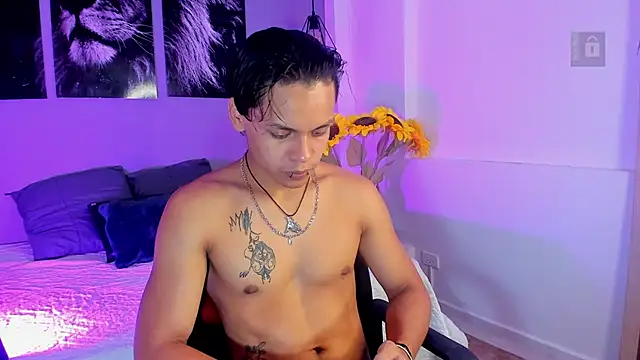 Snapshot of Draco_collins chatting on November 22, 2025, 8:40 pm Draco collins online show from November 22, 2025, 8:40 pm