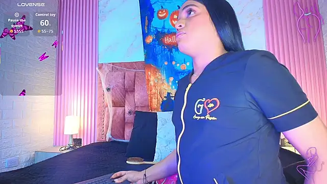 goldilockss15 online show from November 1, 2025, 3:24 am