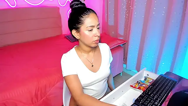 Vickysth online show from March 21, 2026, 11:19 pm