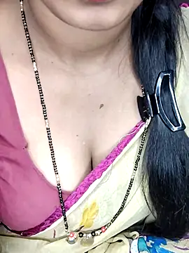 Snapshot of Indian_kannada_girl1 chatting on September 22, 2025, 5:24 am Indian kannada girl1 online show from September 22, 2025, 5:24 am