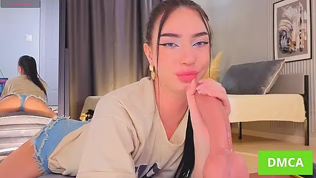 Snapshot of aGaGatha chatting on October 7, 2025, 8:48 am aGaGatha online show from October 7, 2025, 8:48 am