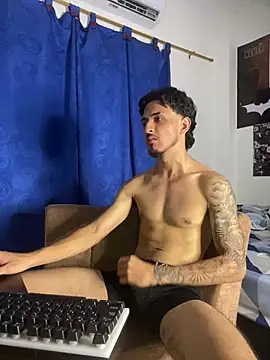 Snapshot of Zayn_kane chatting on February 20, 2026, 1:02 am Zayn kane online show from February 20, 2026, 1:02 am