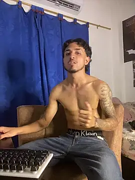 Snapshot of Zayn_kane chatting on March 1, 2026, 1:27 am Zayn kane online show from March 1, 2026, 1:27 am