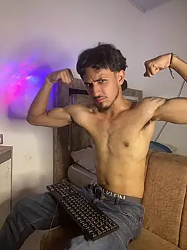 Snapshot of Zayn_kane chatting on February 24, 2026, 1:39 am Zayn kane online show from February 24, 2026, 1:39 am