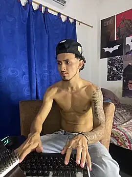 Snapshot of Zayn_kane chatting on October 24, 2025, 3:49 am Zayn kane online show from October 24, 2025, 3:49 am