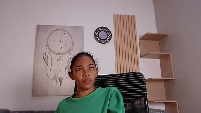 willow smitt online show from March 7, 2026, 12:43 pm