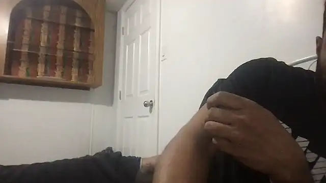 Snapshot of hami513 chatting on October 6, 2025, 3:40 am hami513 online show from October 6, 2025, 3:40 am