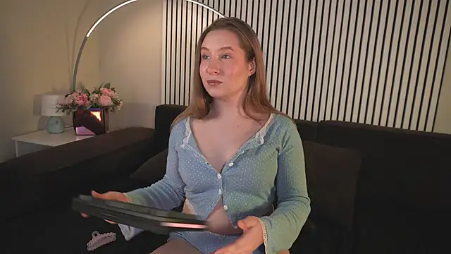 Snapshot of saint_trisha chatting on February 28, 2026, 8:41 pm saint trisha online show from February 28, 2026, 8:41 pm