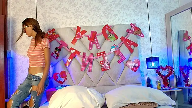 AmbarRaj online show from September 15, 2025, 7:14 pm