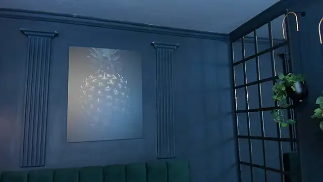 roxy hell online show from January 18, 2026, 12:19 pm