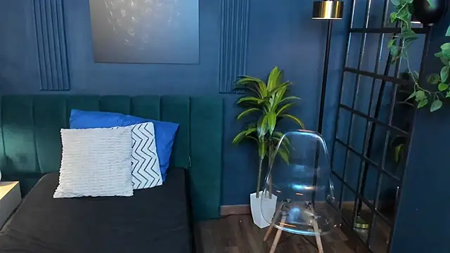 roxy hell online show from February 12, 2026, 2:50 pm