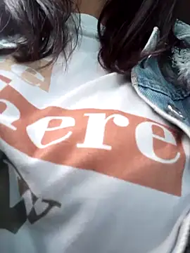 Snapshot of Nathaly_12 chatting on October 20, 2025, 9:15 pm Nathaly 12 online show from October 20, 2025, 9:15 pm