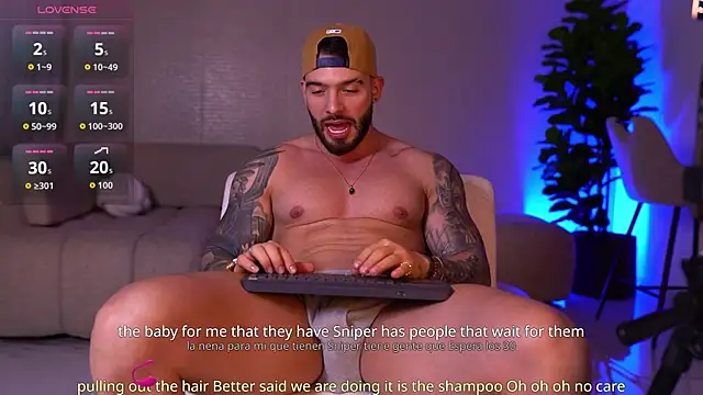 Snapshot of OLIVER_COLT chatting on October 29, 2025, 3:05 am OLIVER COLT online show from October 29, 2025, 3:05 am