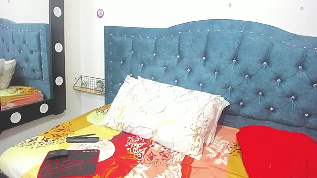 Milf-Prettyboobs online show from April 6, 2026, 3:13 pm