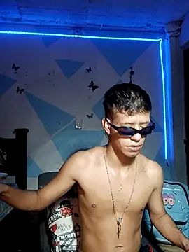 Snapshot of dareck_18 chatting on June 5, 2026, 3:00 am dareck 18 online show from June 5, 2026, 3:00 am