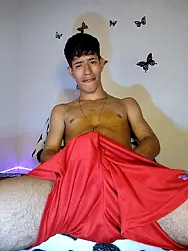 dareck 18 online show from March 25, 2026, 12:11 am