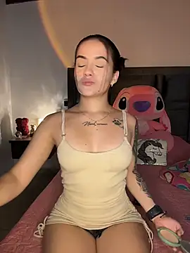 Snapshot of Paulet_Johnson chatting on February 13, 2026, 5:07 am Paulet Johnson online show from February 13, 2026, 5:07 am