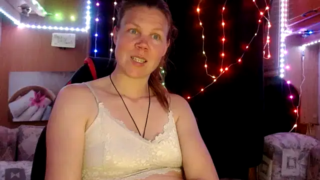 CallMeMaria online show from February 13, 2025, 7:42 pm