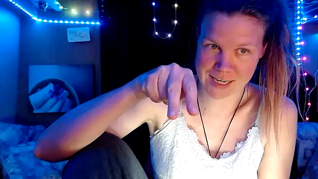 CallMeMaria online show from March 5, 2025, 4:35 pm