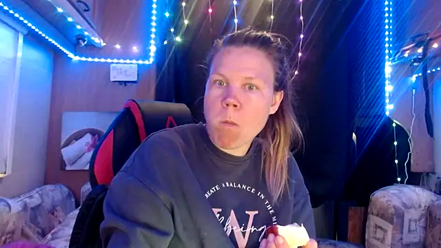 CallMeMaria online show from March 22, 2025, 3:31 pm