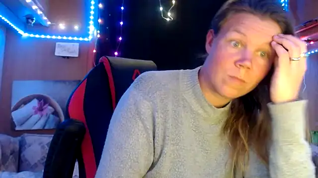 CallMeMaria online show from February 15, 2025, 3:06 pm