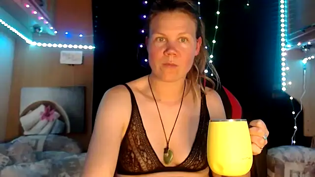 CallMeMaria online show from March 2, 2025, 3:19 pm