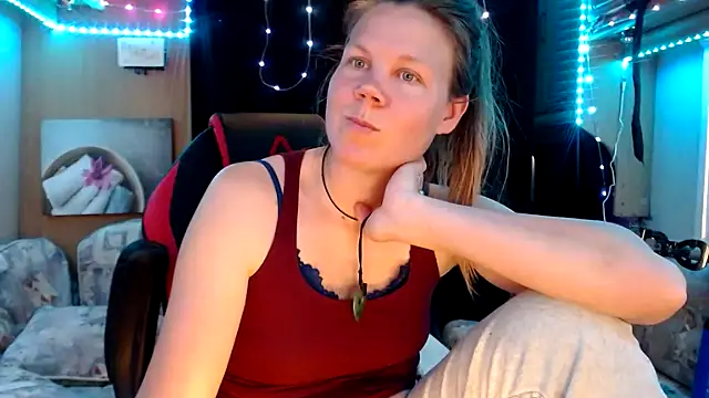 CallMeMaria online show from March 21, 2025, 2:51 pm